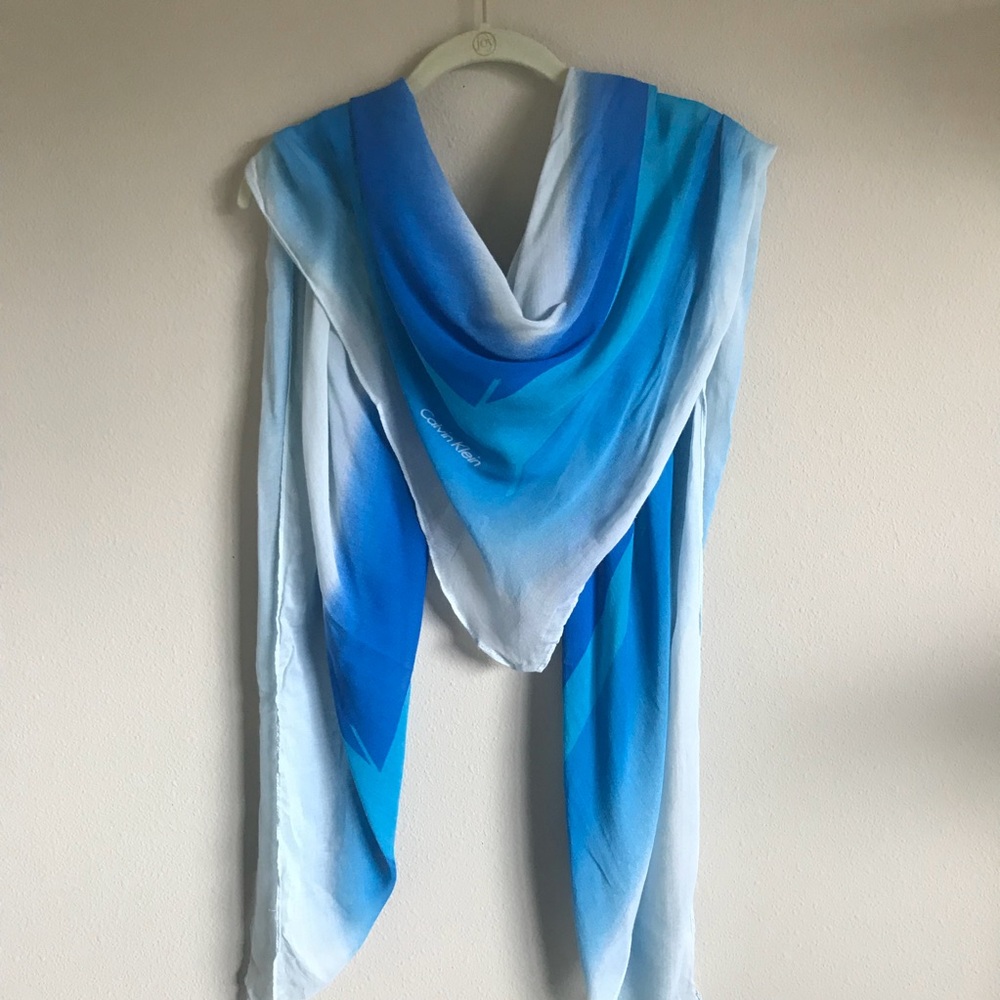 Calvin Klein Scarf - Picture 3 of 6